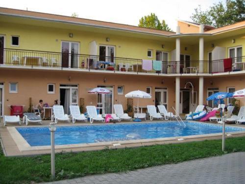 Beach Hotel Siófok Esterno foto
